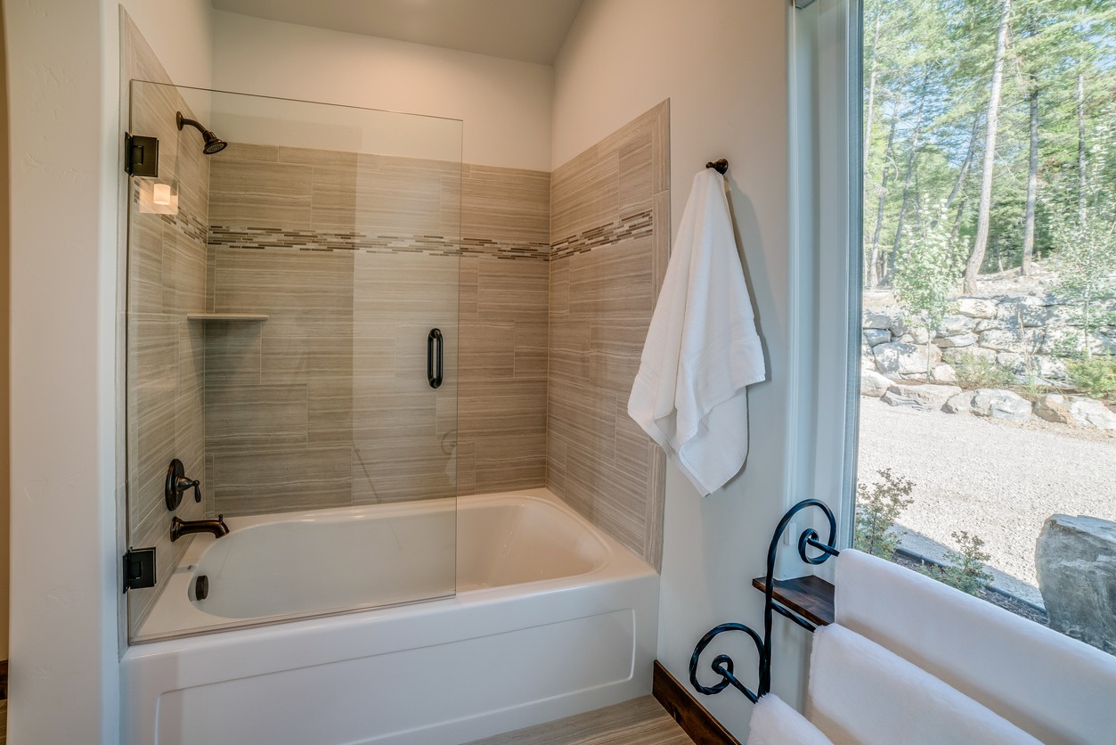 Shower & Tub Installation in Brownsville